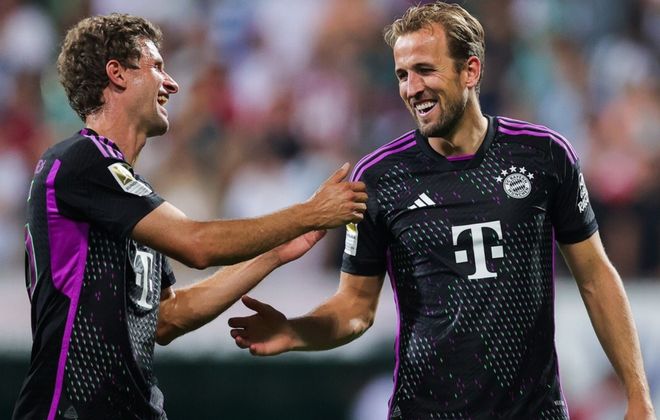 容中扮演 容中扮演