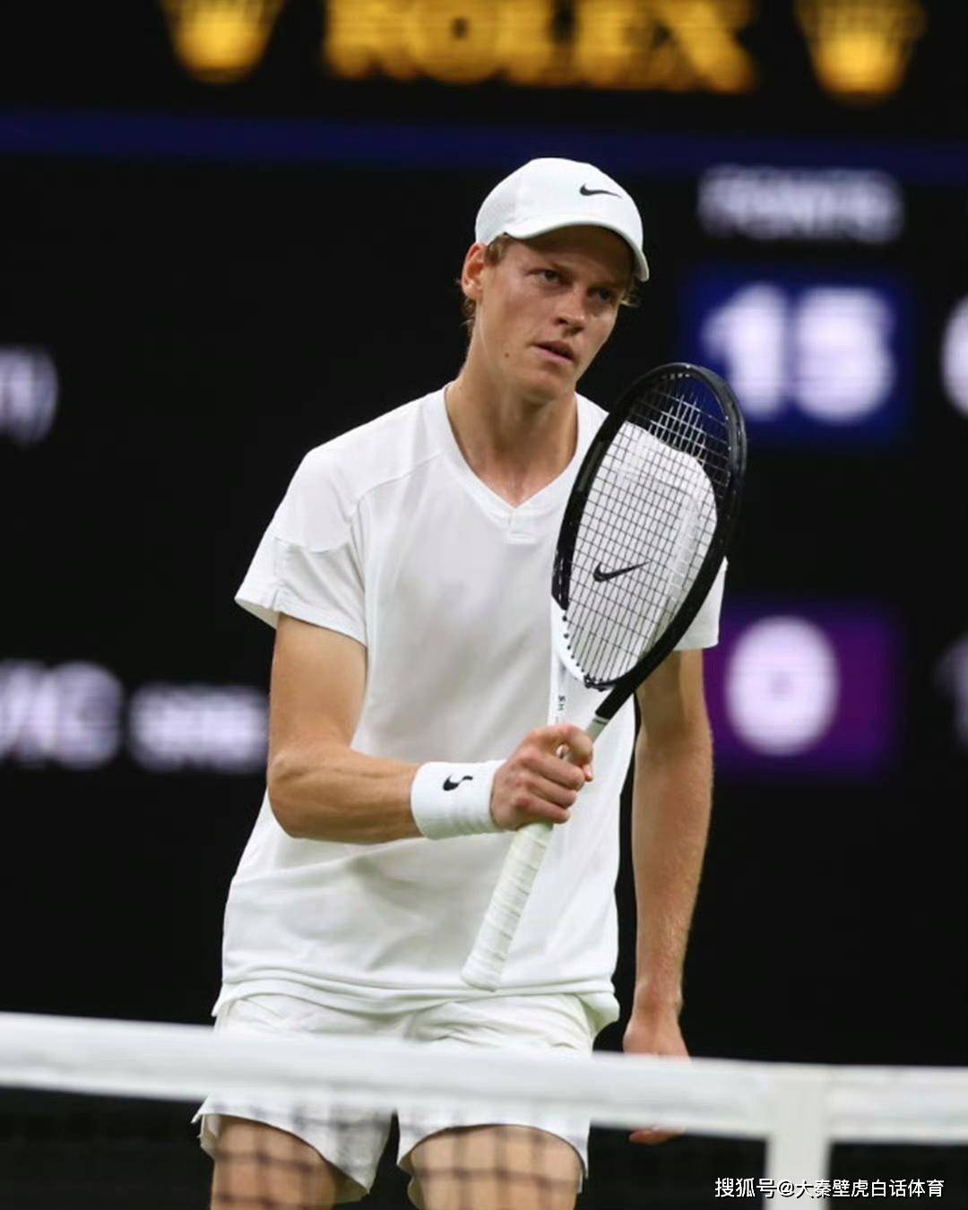 他与中路球 他与中路球