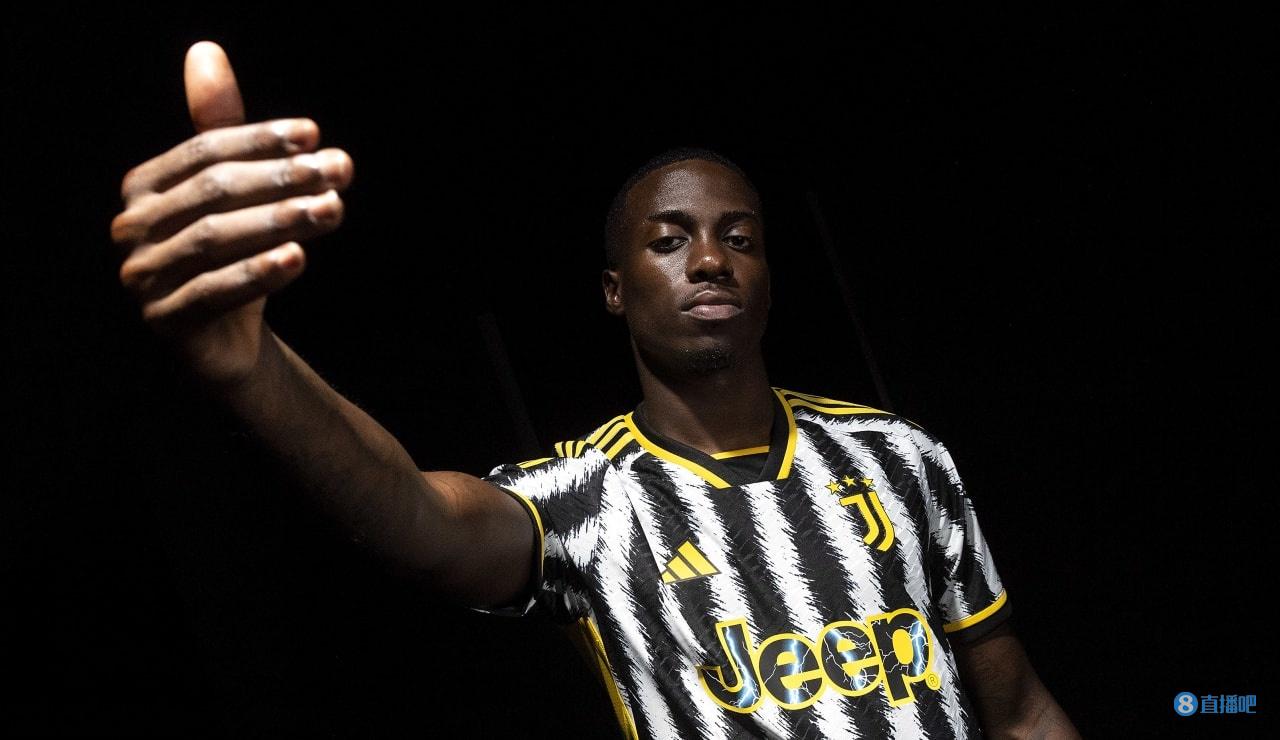 职业足球中 职业足球中