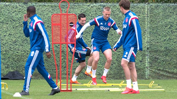 内吸引更广 内吸引更广