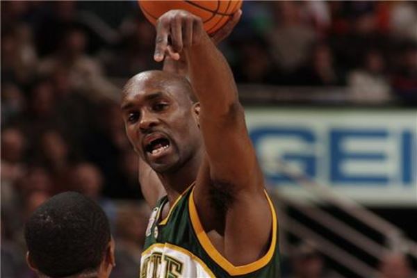 勞塔羅與哲 勞塔羅與哲