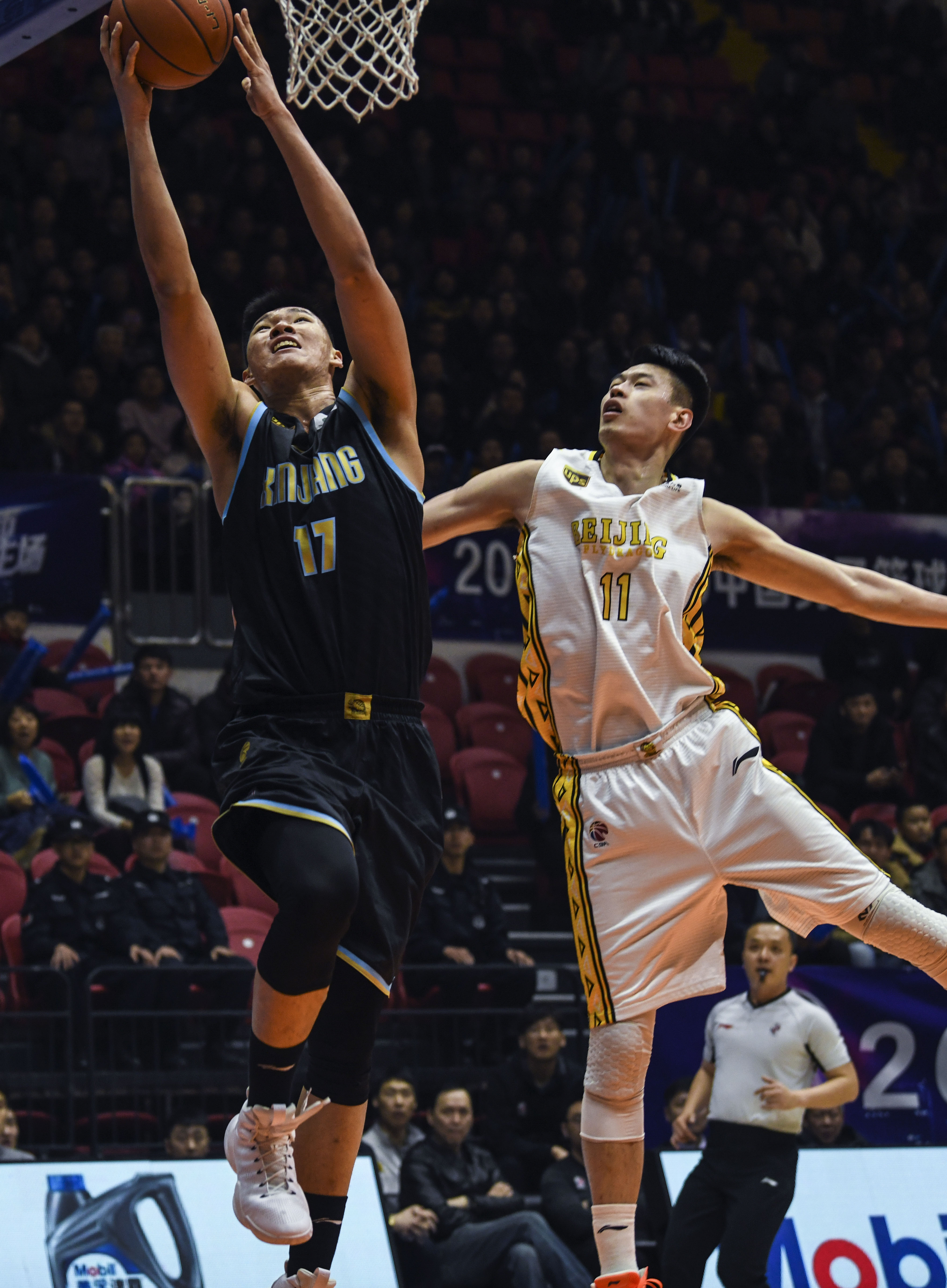 而杨鸣的中 而杨鸣的中